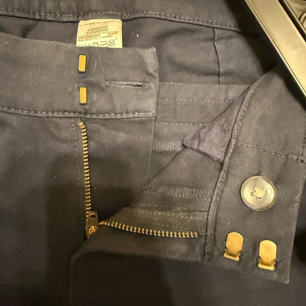 Old Navy pixie pants - Picture 4 of 5